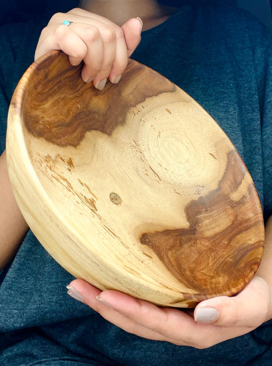 salad bowl closeup.webp